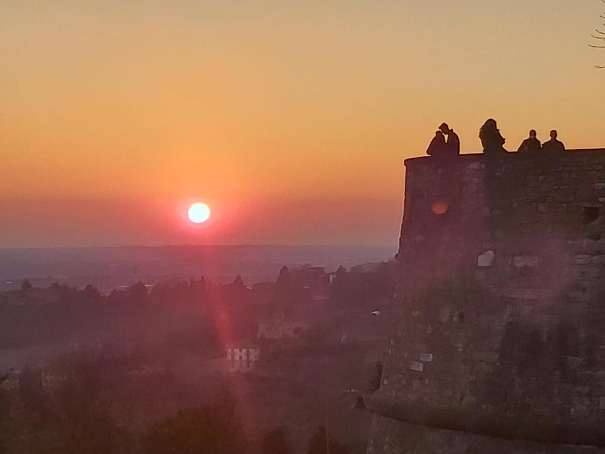 Bergamo Allegra Bagian luar foto