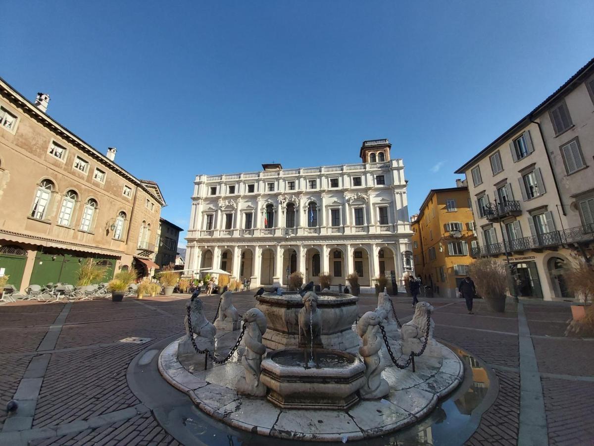 Bergamo Allegra Bagian luar foto